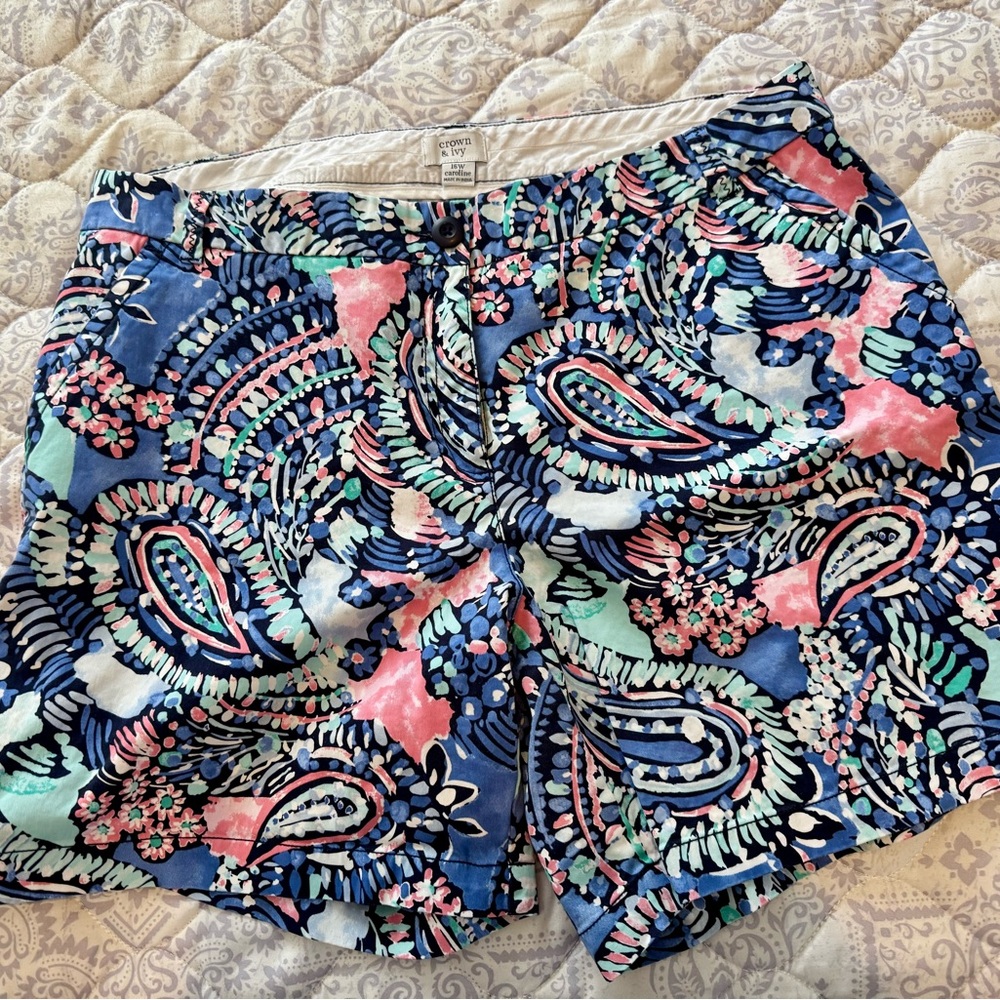 Crown & Ivy Blue and Pink Bermuda Shorts Vibrant Pattern